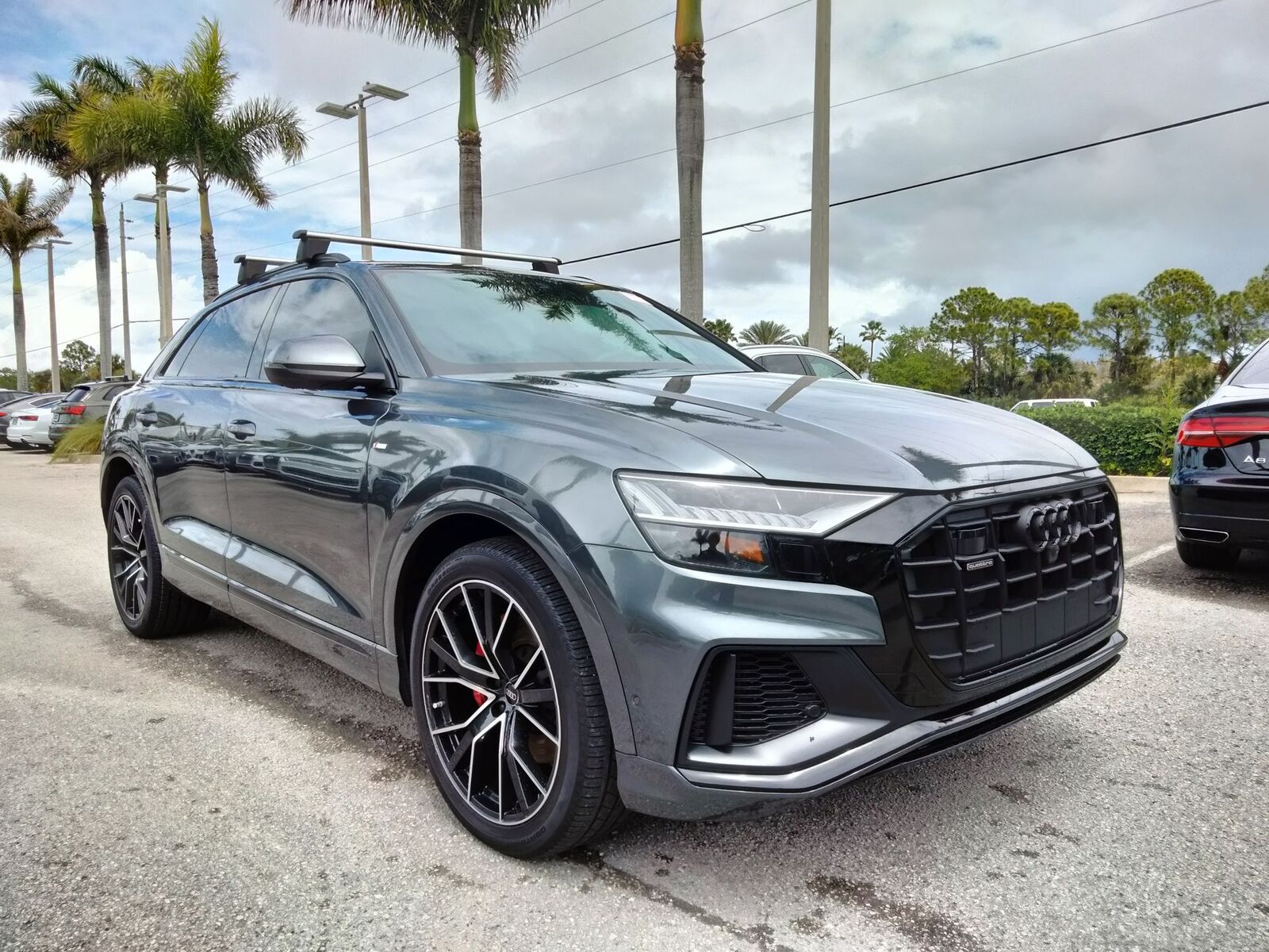 2023 AUDI Q8