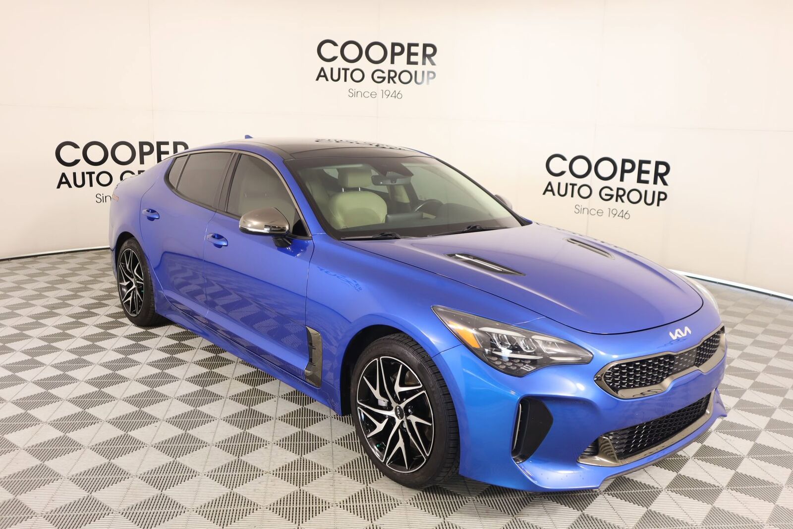 2022 KIA Stinger