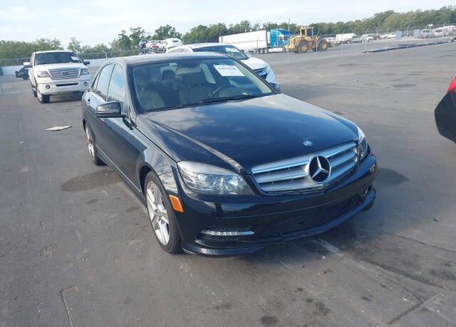 2011 MERCEDES-BENZ C-Class