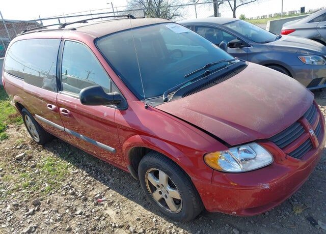 2005 DODGE Caravan
