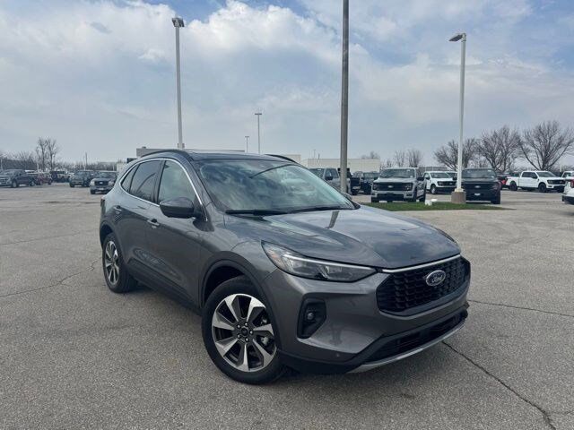 2024 FORD Escape