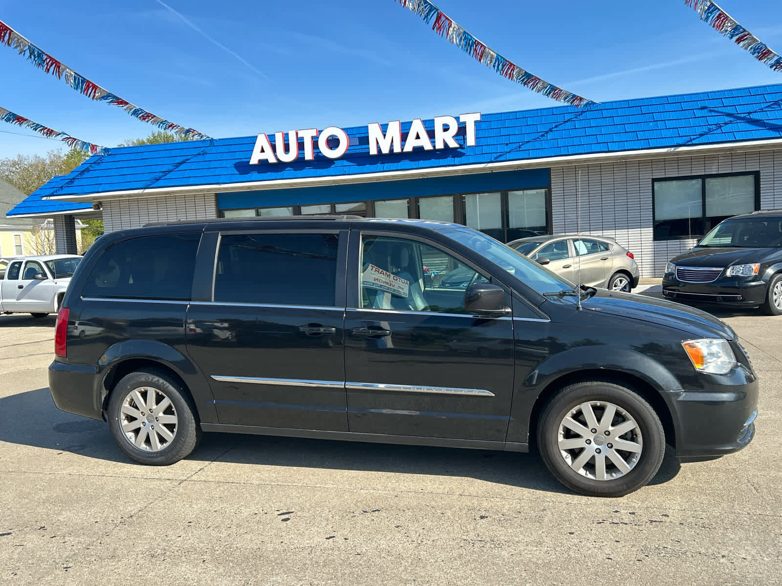 2015 CHRYSLER Town and Country