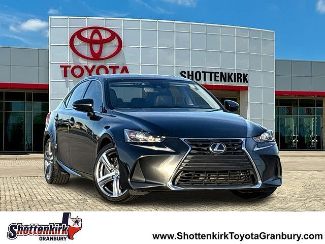 2017 LEXUS IS