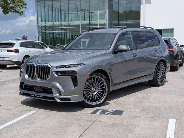 2023 BMW X7