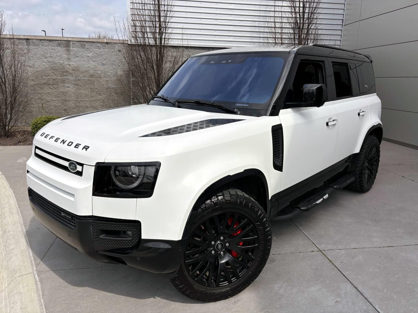 2022 LAND ROVER Defender