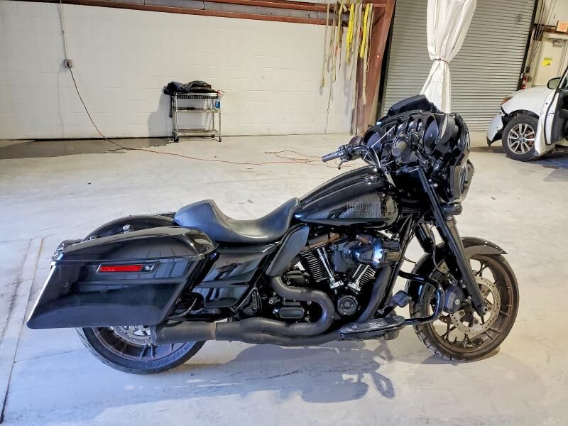 2022 HARLEY DAVIDSON FLHXST / Street Glide ST