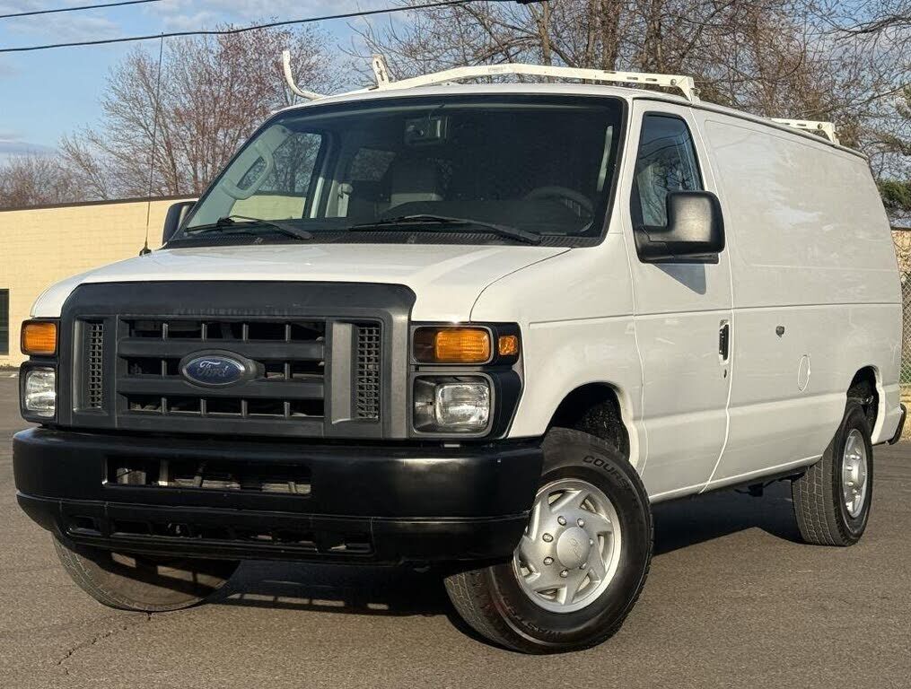 2014 FORD E-250