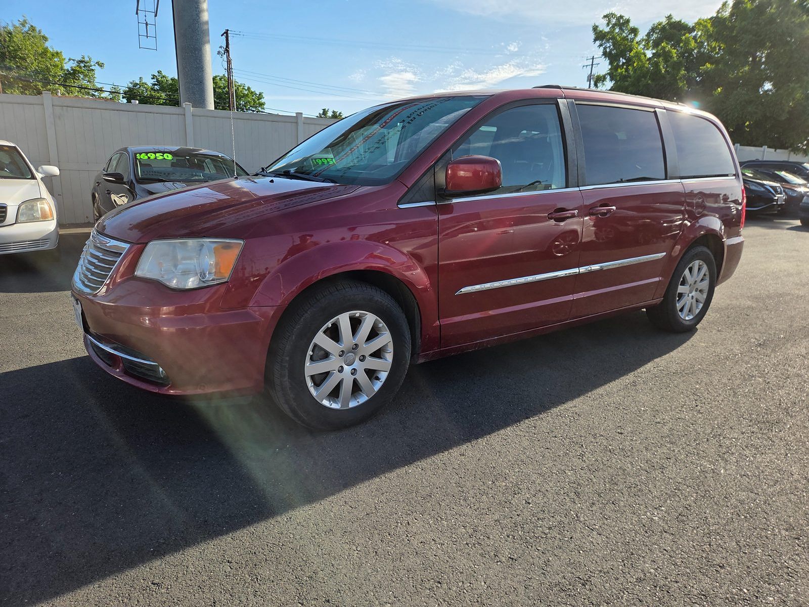 2014 CHRYSLER Town and Country