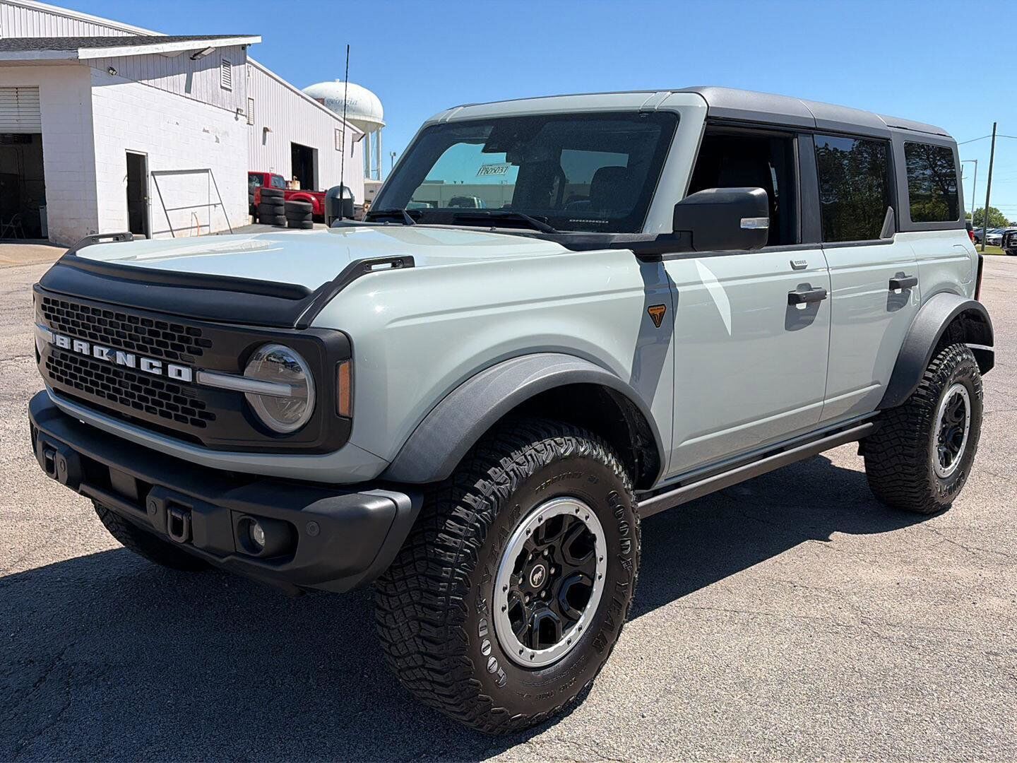 2023 FORD Bronco
