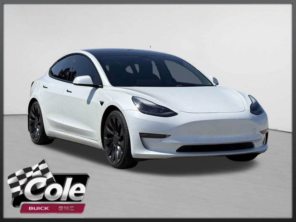 2022 TESLA Model 3
