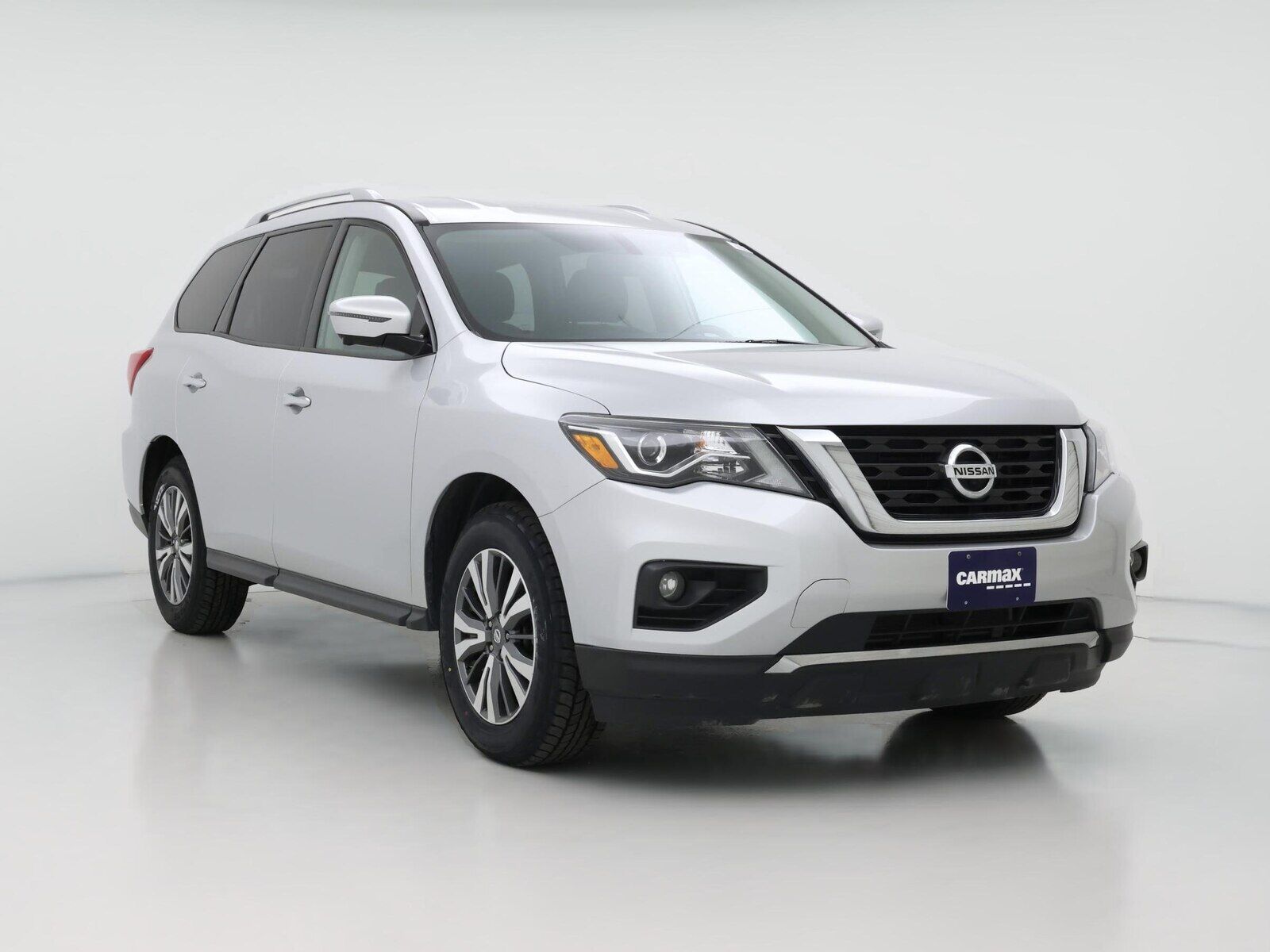 2017 NISSAN Pathfinder