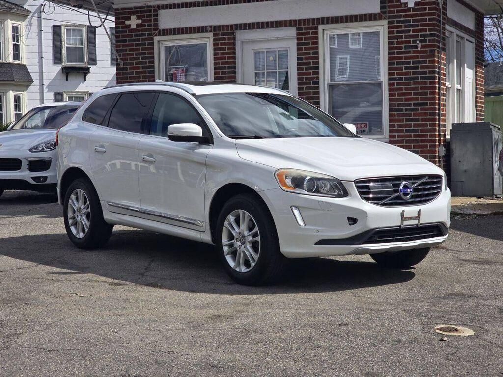 2016 VOLVO XC60