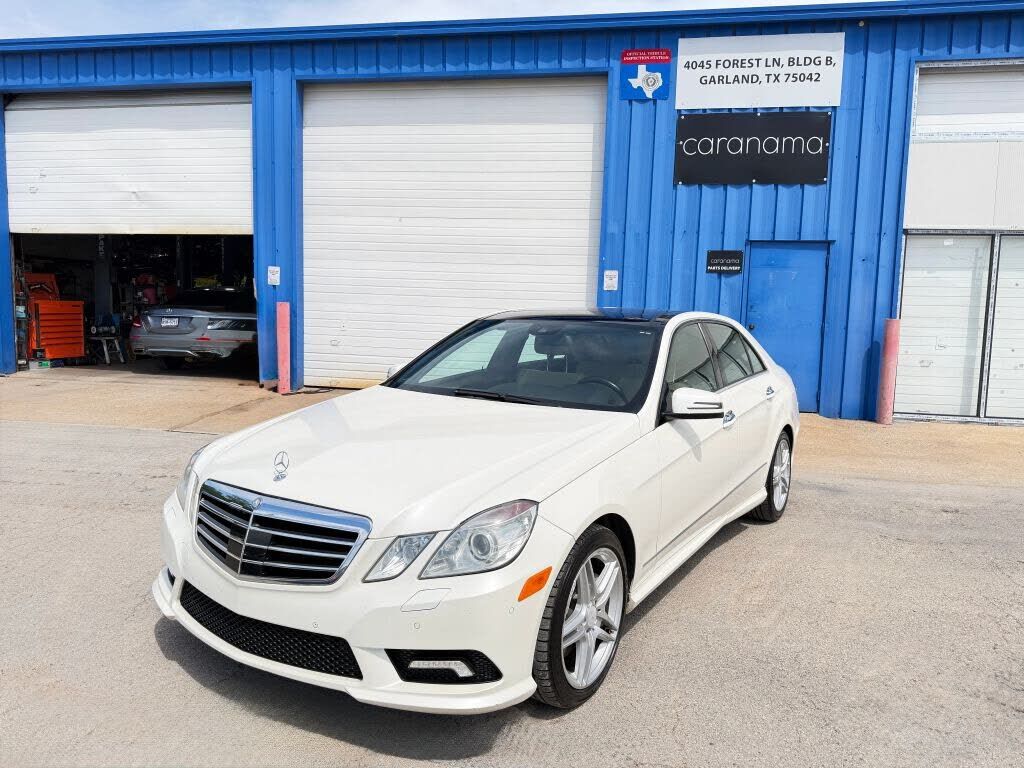 2011 MERCEDES-BENZ E-Class