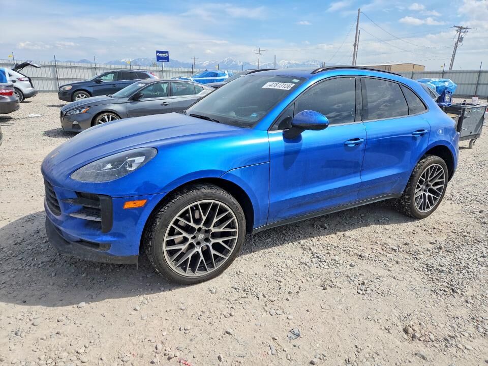 2020 PORSCHE Macan