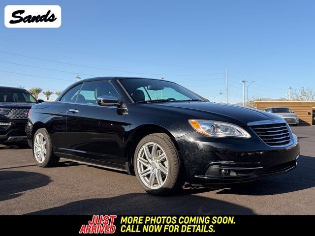 2011 CHRYSLER 200