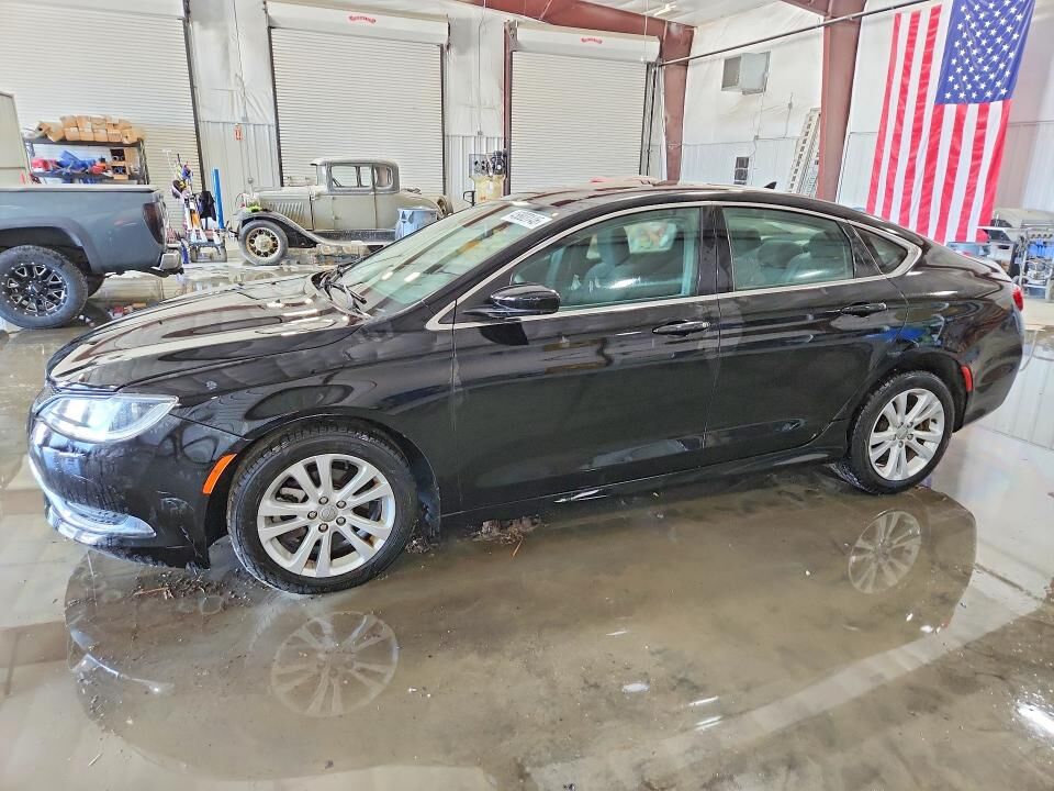 2016 CHRYSLER 200