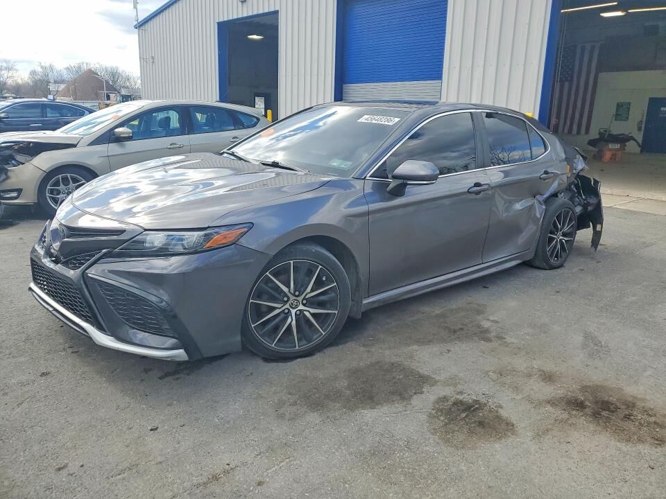 2022 TOYOTA Camry