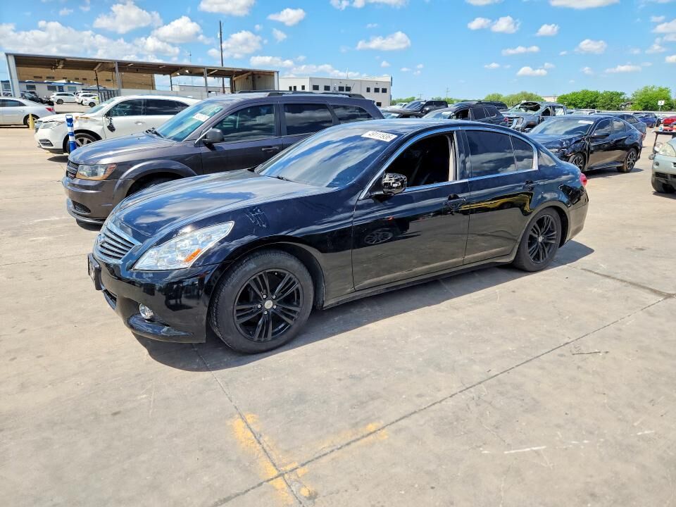 2013 INFINITI G37