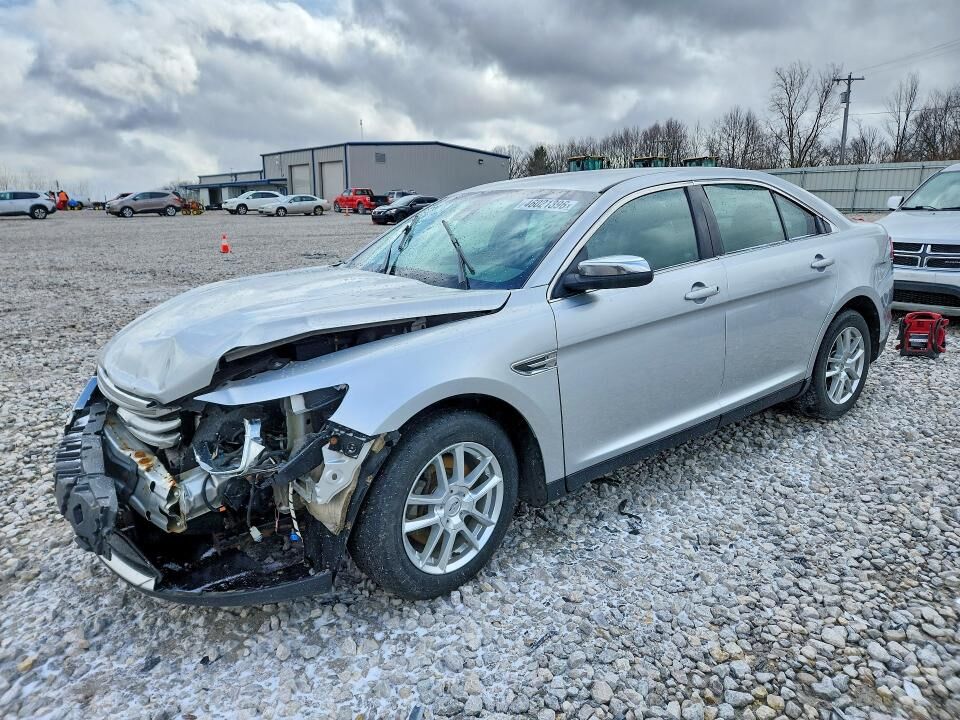 2015 FORD Taurus