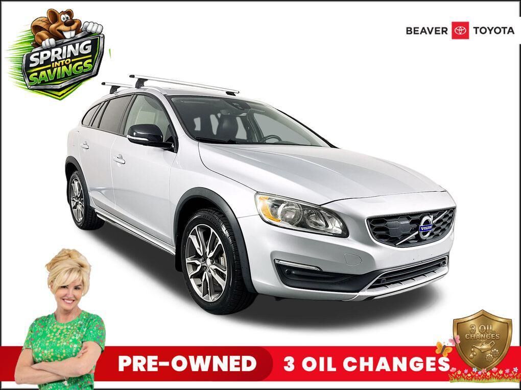 2017 VOLVO V60CC