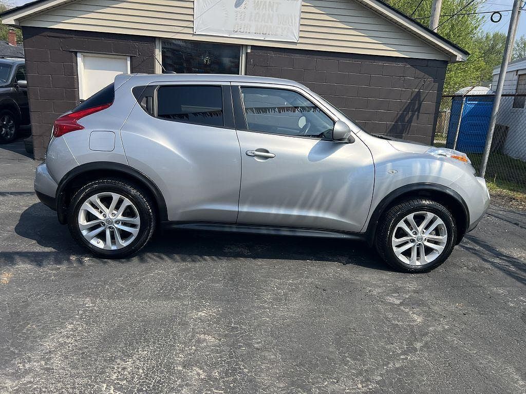 2011 NISSAN Juke