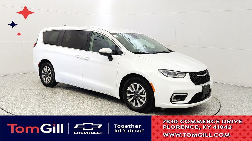 2023 CHRYSLER Pacifica