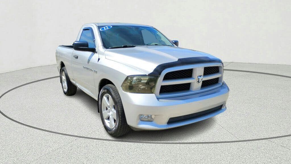 2012 DODGE Ram