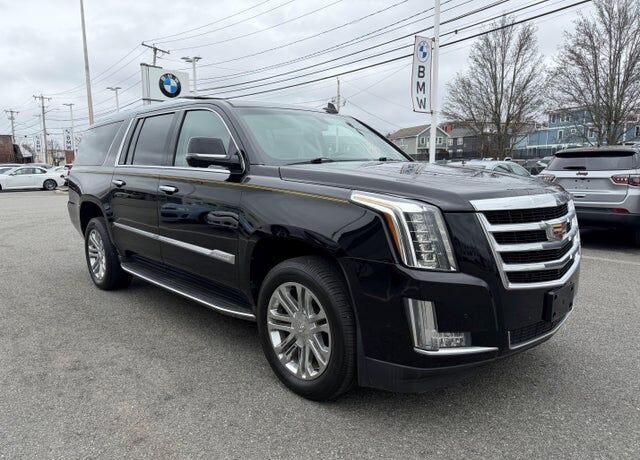 2018 CADILLAC Escalade ESV