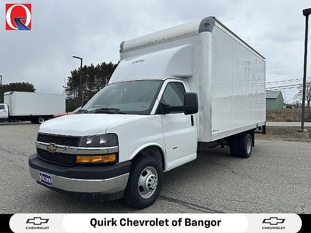 2026 CHEVROLET Express