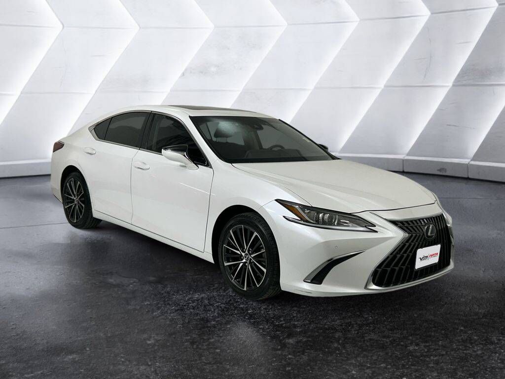 2023 LEXUS ES