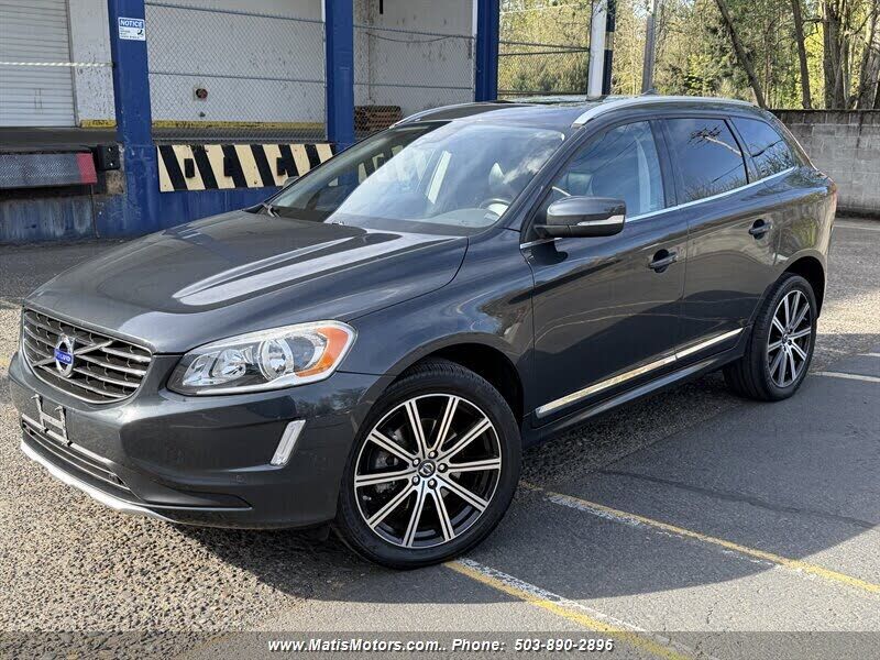 2015 VOLVO XC60