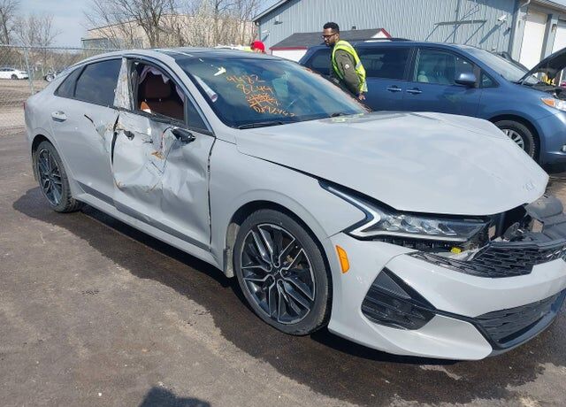 2022 KIA K5