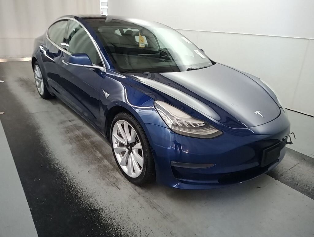 2018 TESLA Model 3
