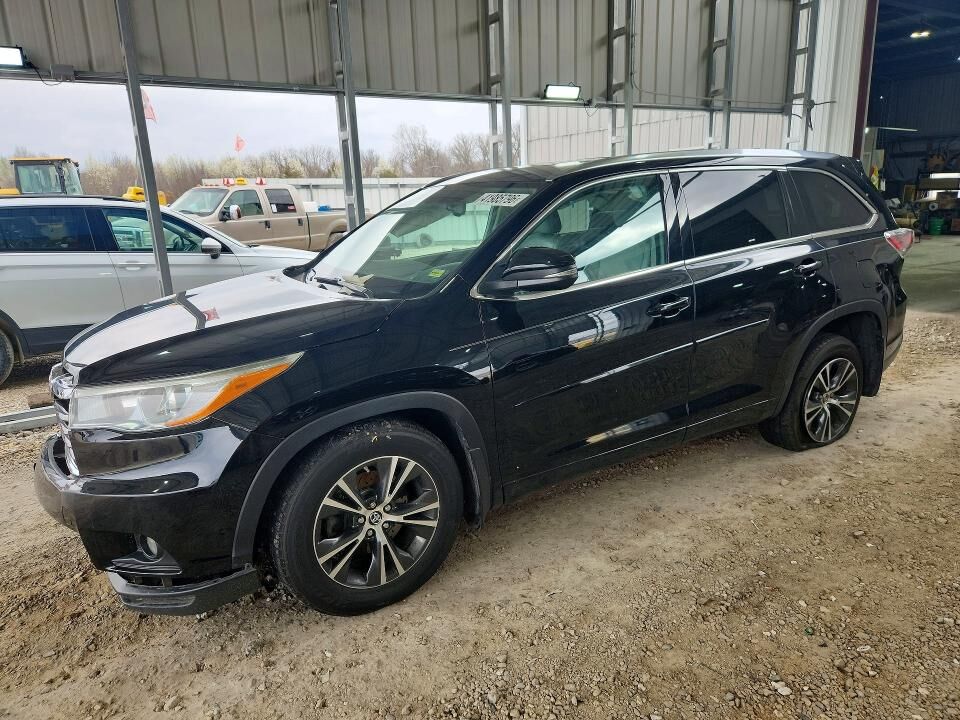 2016 TOYOTA Highlander