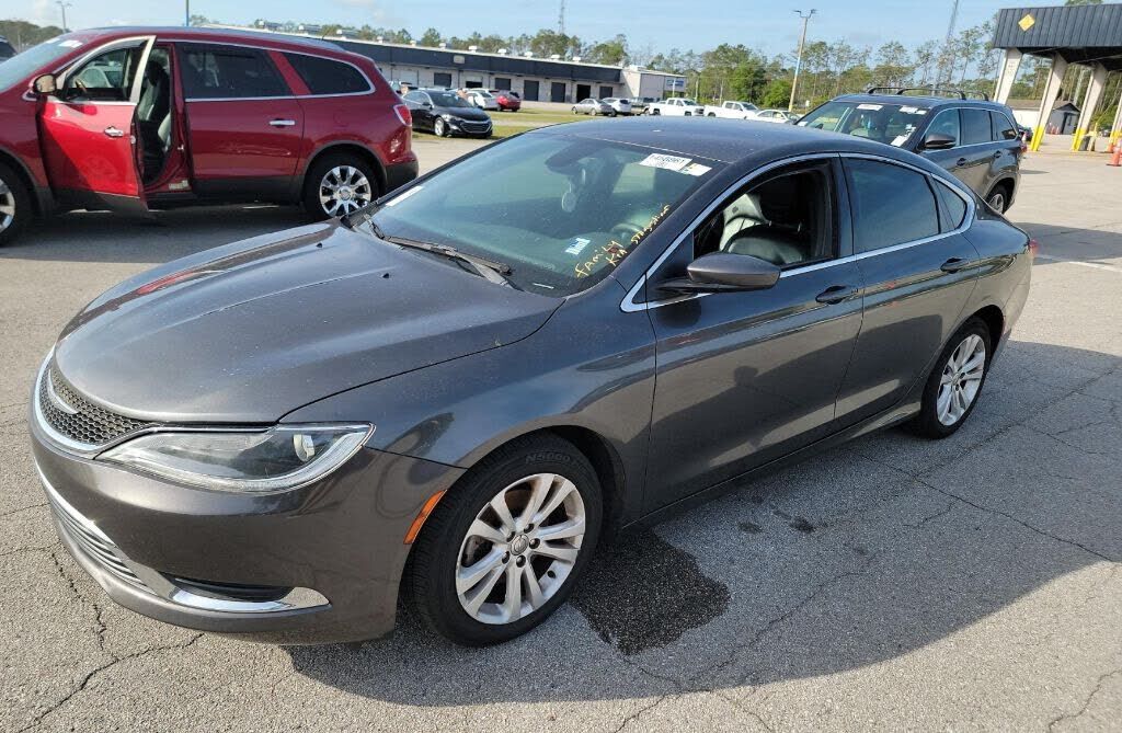 2017 CHRYSLER 200