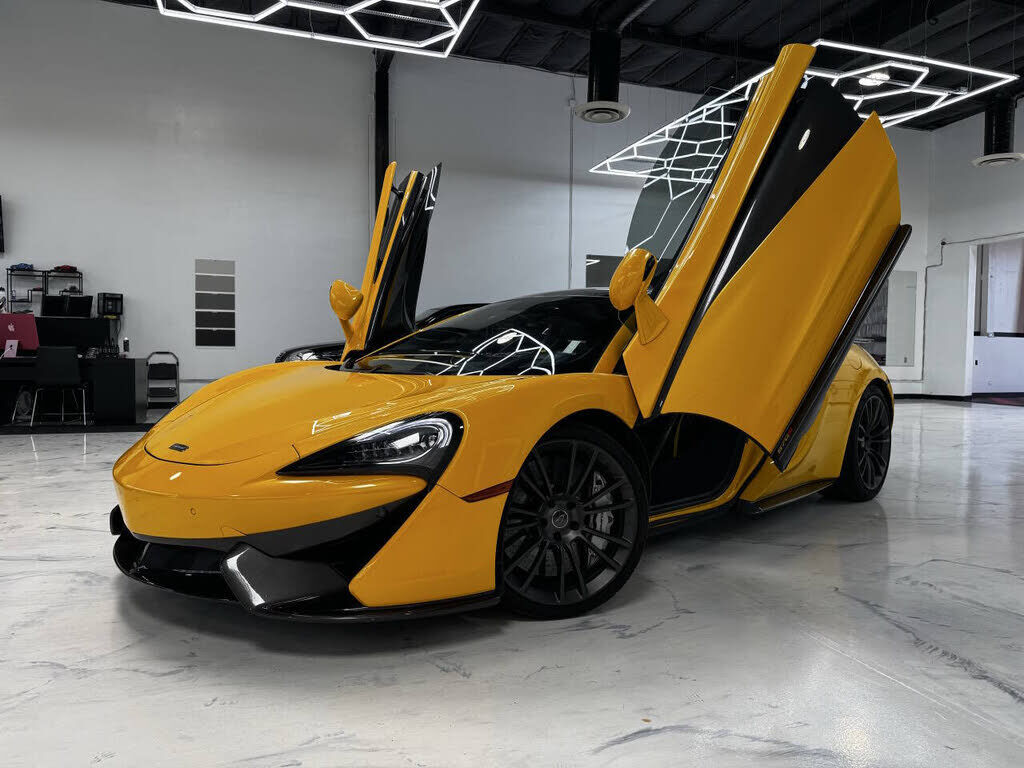 2017 MCLAREN 570S