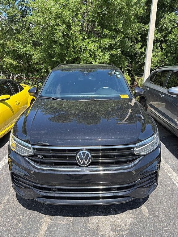 2022 VOLKSWAGEN Tiguan
