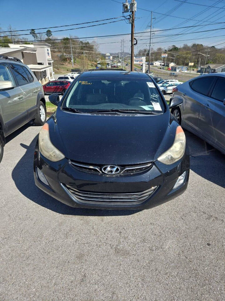 2013 HYUNDAI Elantra