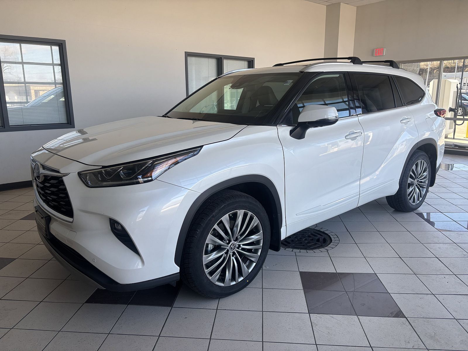 2021 TOYOTA Highlander