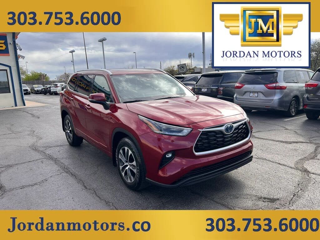 2021 TOYOTA Highlander