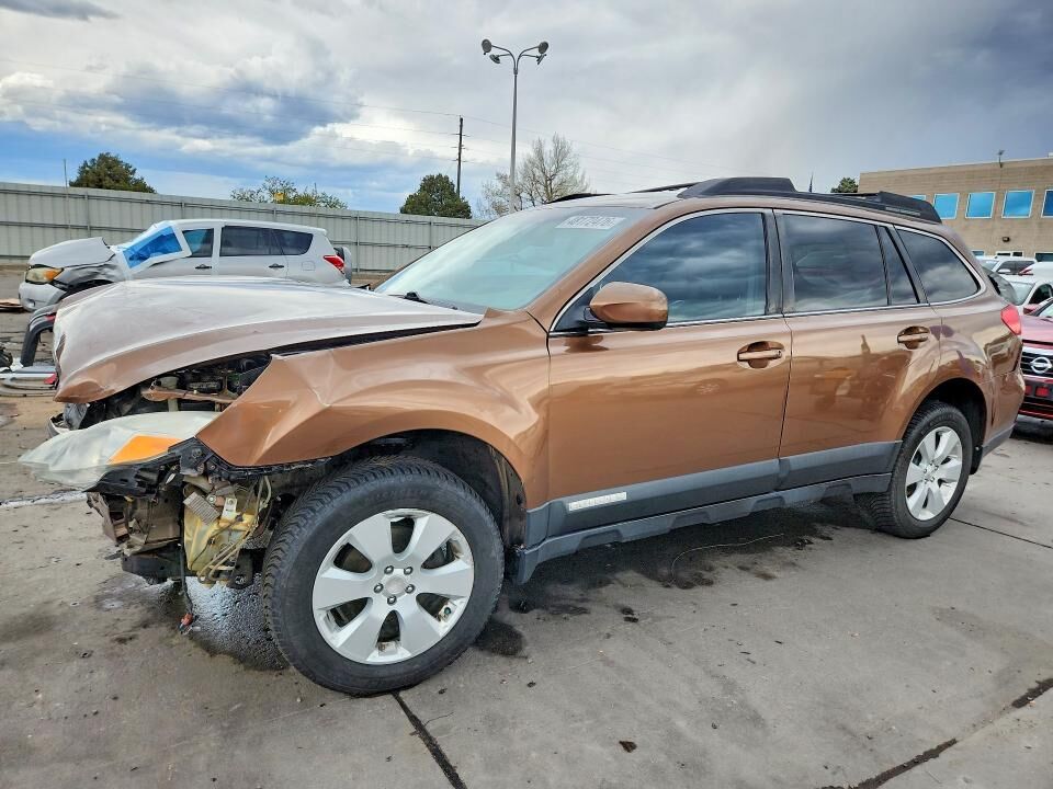 2011 SUBARU Outback