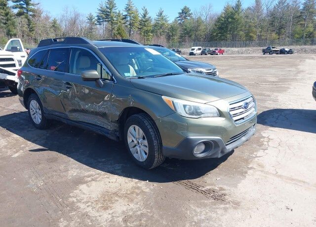 2015 SUBARU Outback