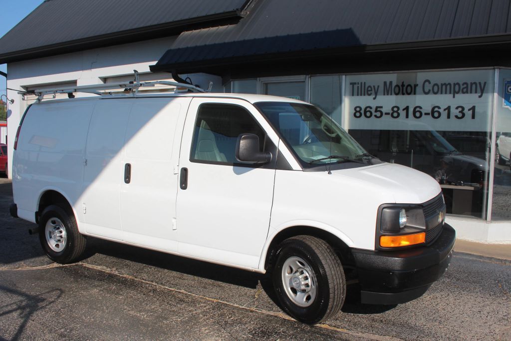 2017 CHEVROLET Express