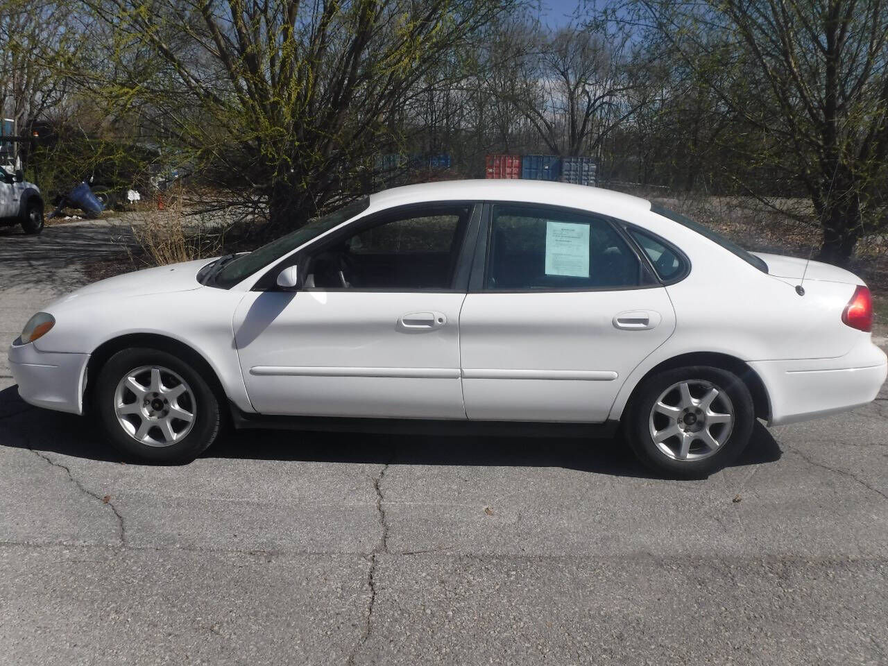 2003 FORD Taurus
