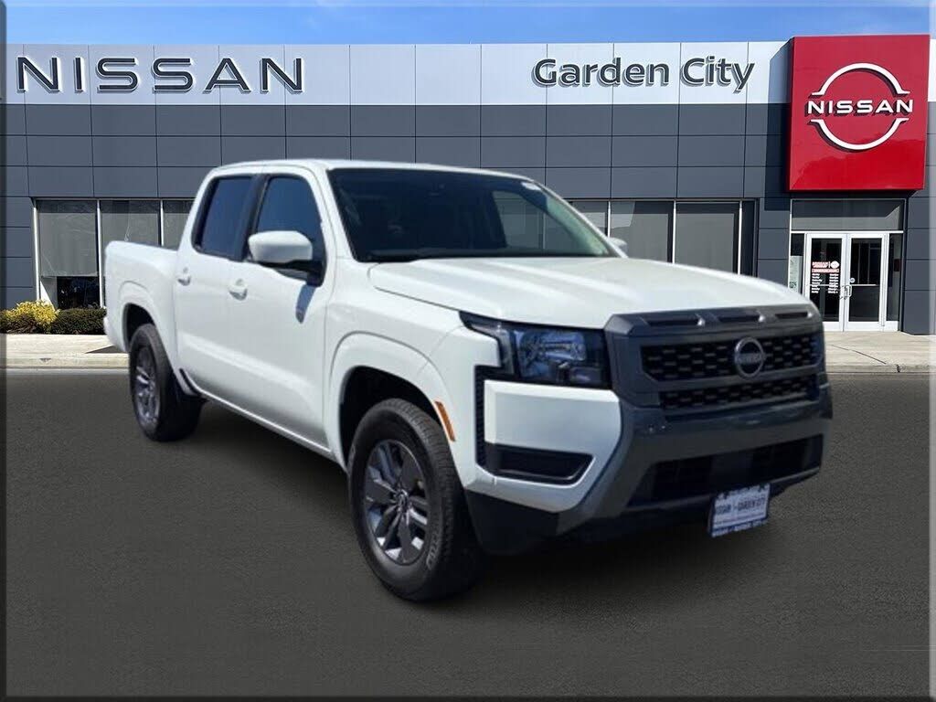 2025 NISSAN Frontier
