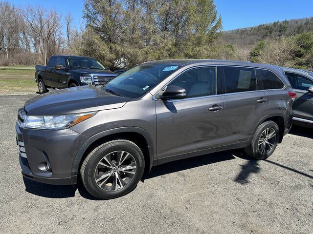 2019 TOYOTA Highlander