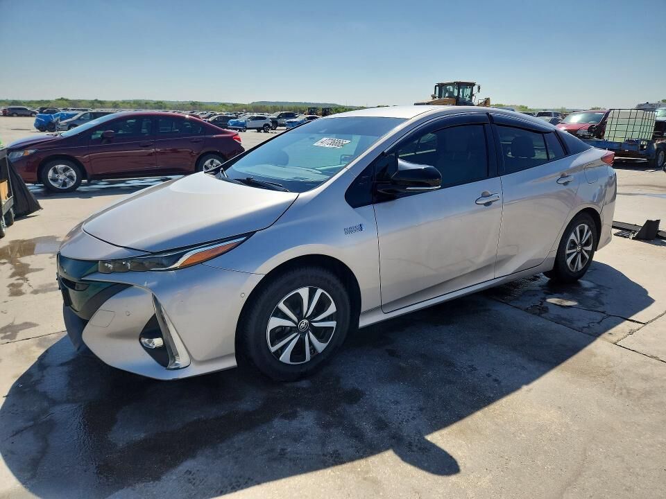 2018 TOYOTA Prius