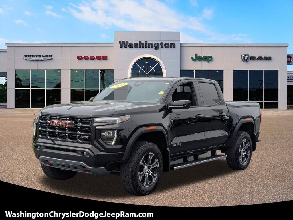 2023 GMC Canyon