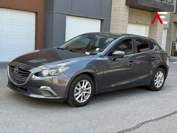 2016 MAZDA Mazda3