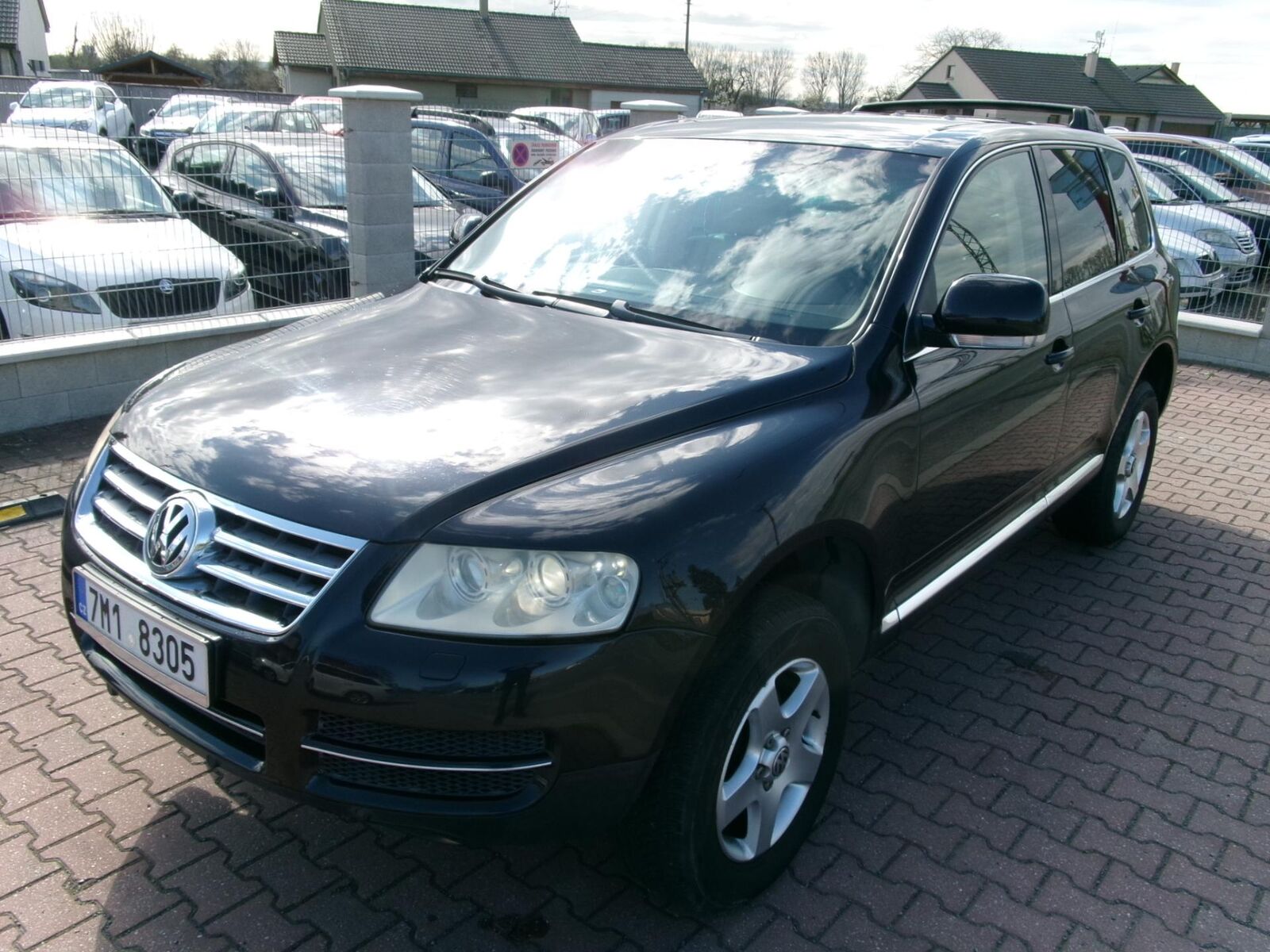 2004 VOLKSWAGEN Touareg
